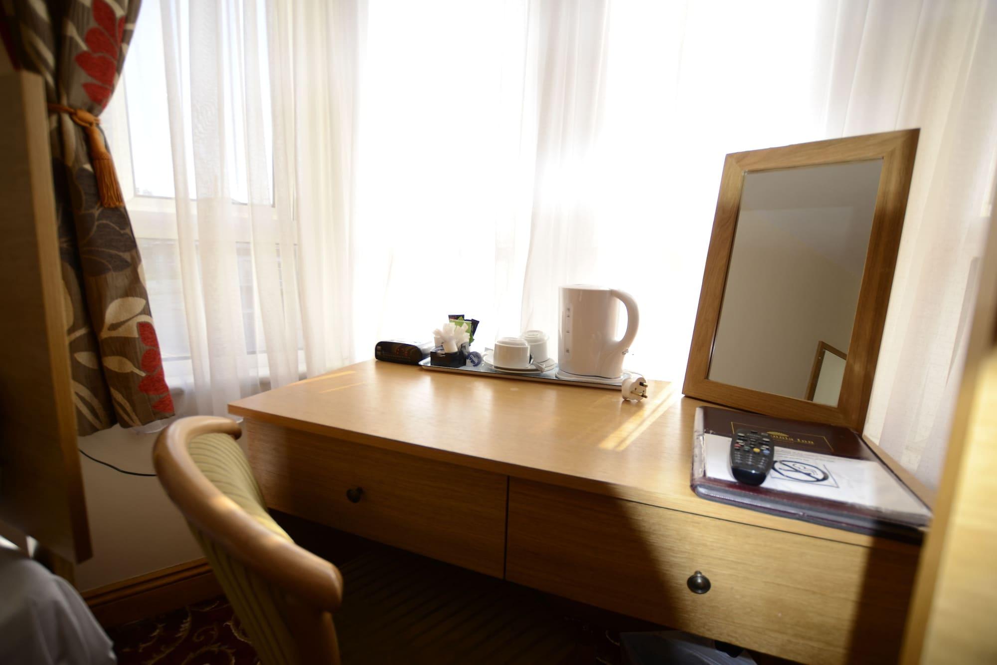 אילפורד Britannia Inn Hotel מראה חיצוני תמונה