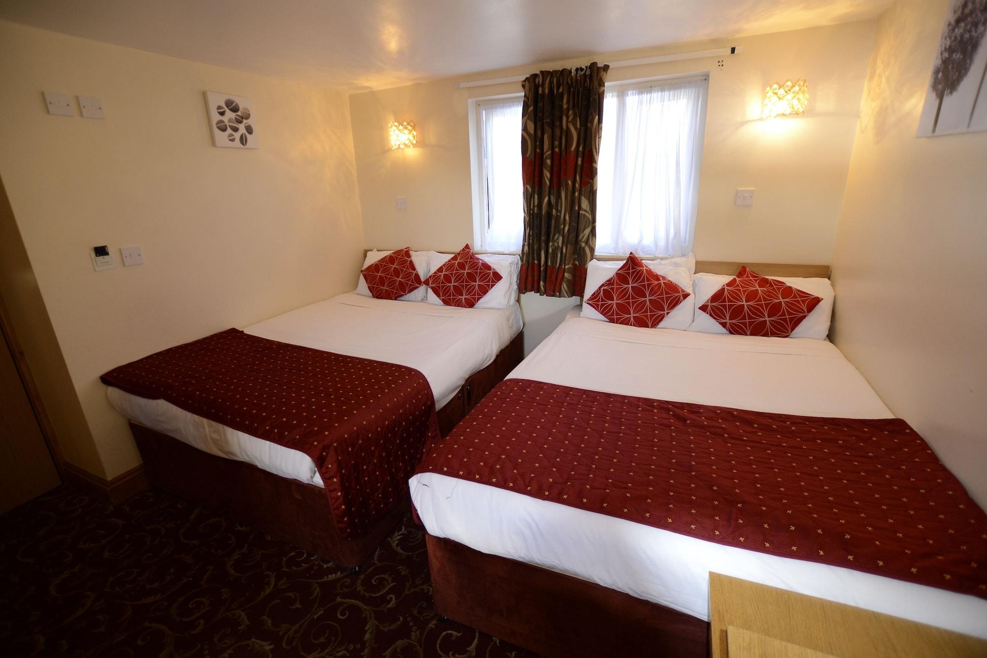 אילפורד Britannia Inn Hotel מראה חיצוני תמונה
